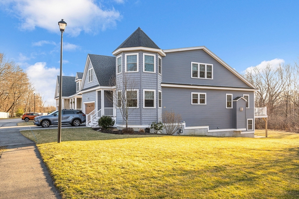 Property Photo:  1 Edmunds Cove Road 1  MA 01923 