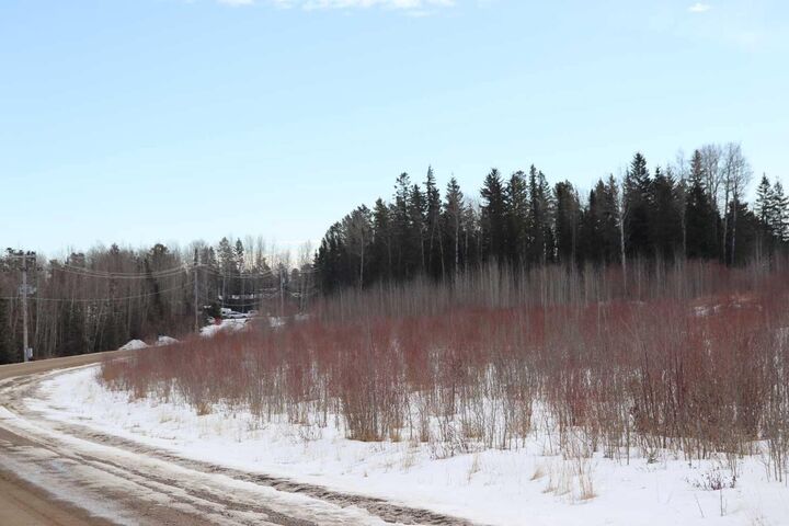 Property Photo: 7301 Glenwood Drive AB T7E 1N1