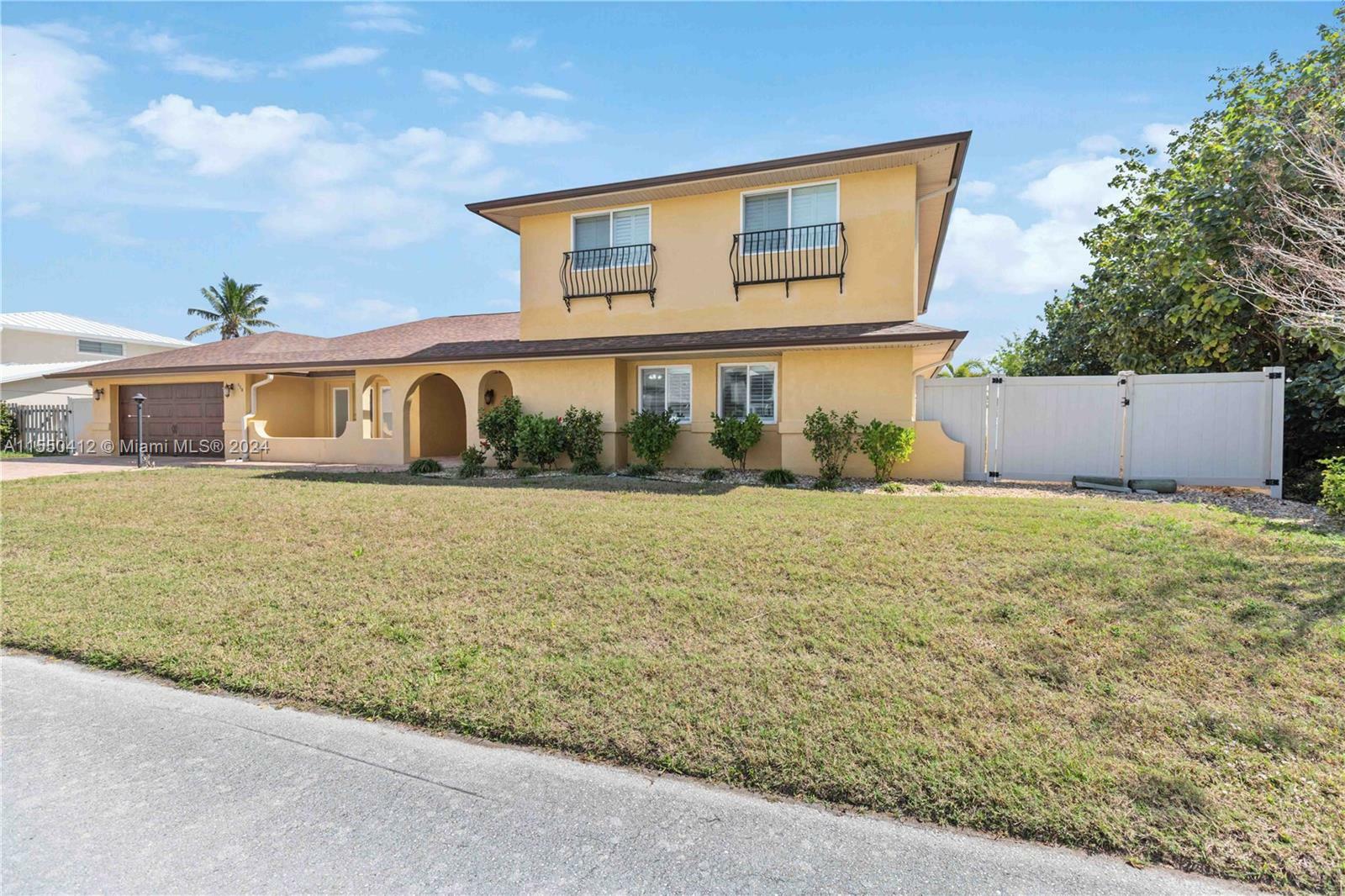Property Photo:  490 Milford Point Dr  FL 32952 