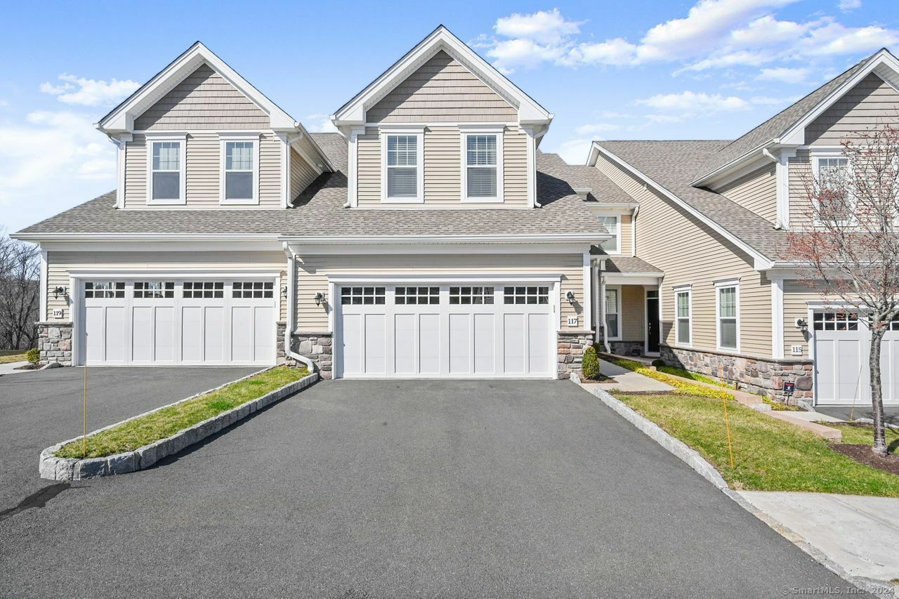 Property Photo: 117 Winding Ridge Way 117 CT 06810