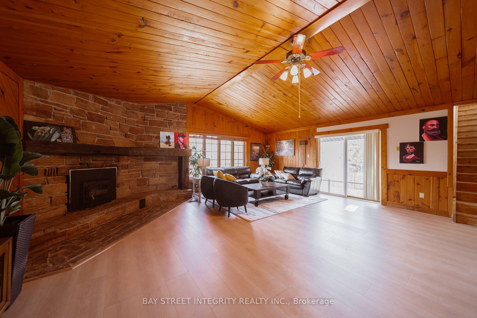 Property Photo: 236 Summit Dr ON L0B 1E0