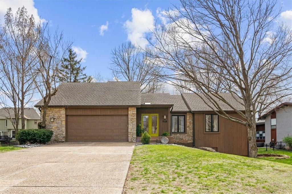 Property Photo:  12702 Wenonga Lane  KS 66209 