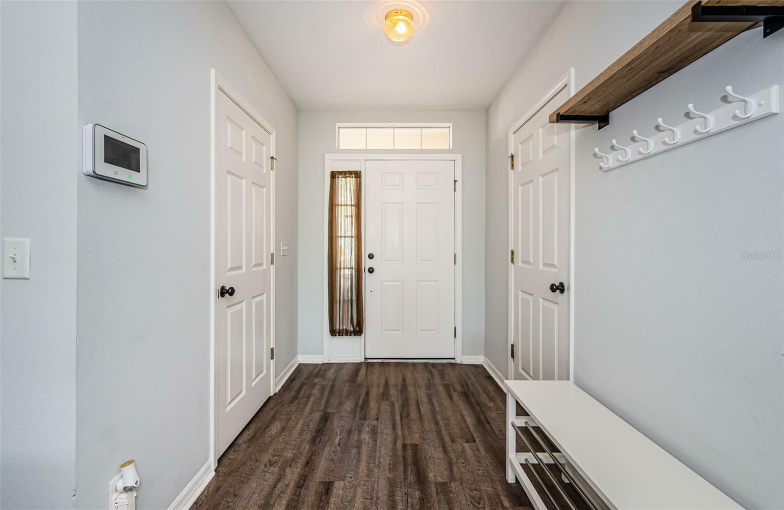 Property Photo: 6230 Olivedale Drive FL 33578