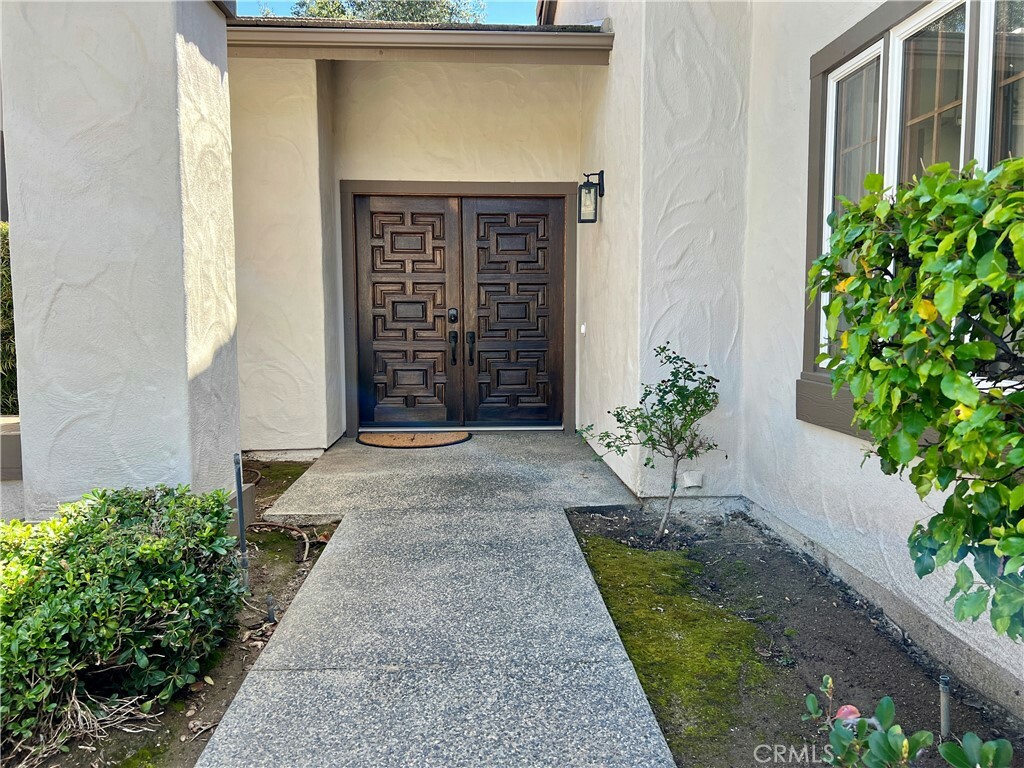 Property Photo:  38260 Oaktree Loop  CA 92562 