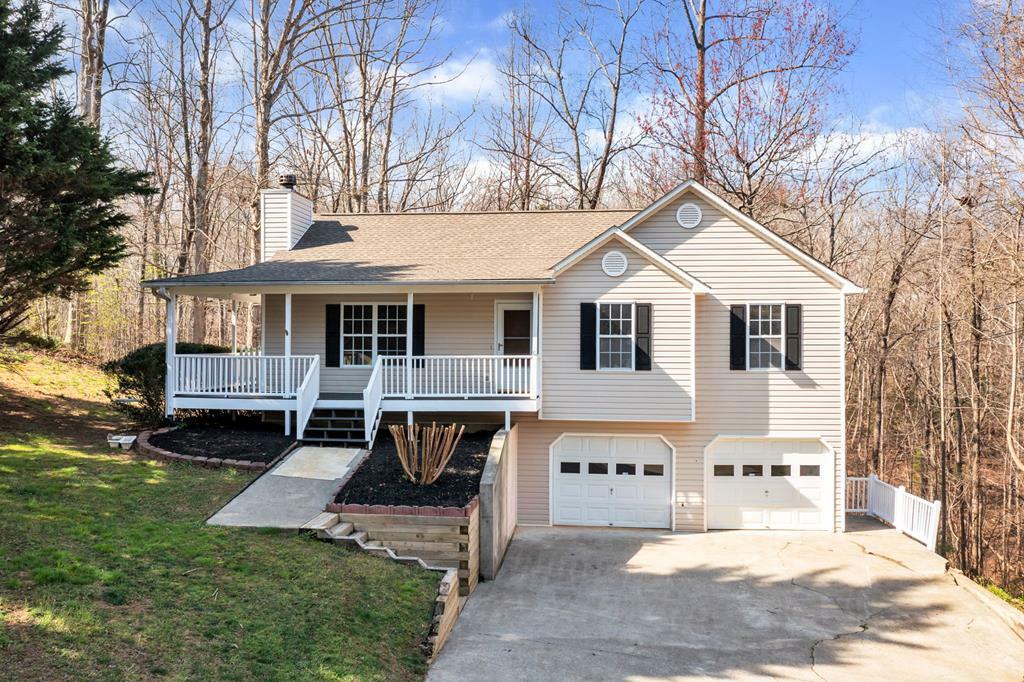 Property Photo: 307 Whispering Waters Dr GA 30143