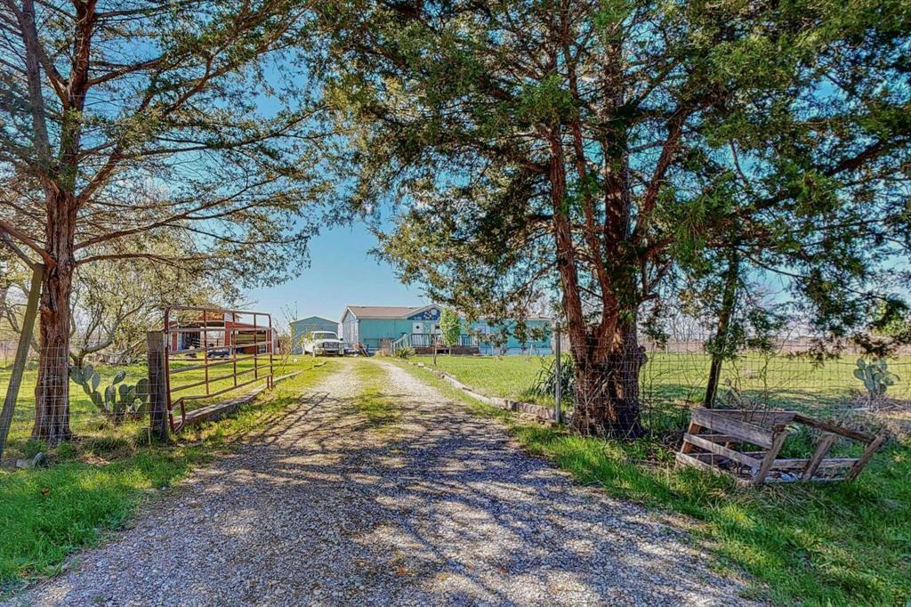 Property Photo: 5066 County Road 4514 TX 75428