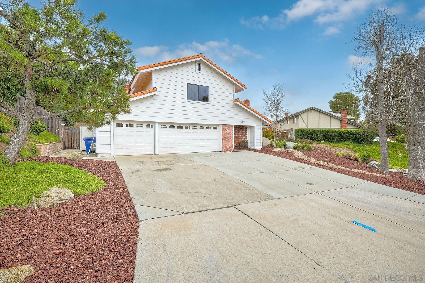 Property Photo: 13026 Pomard Way CA 92064