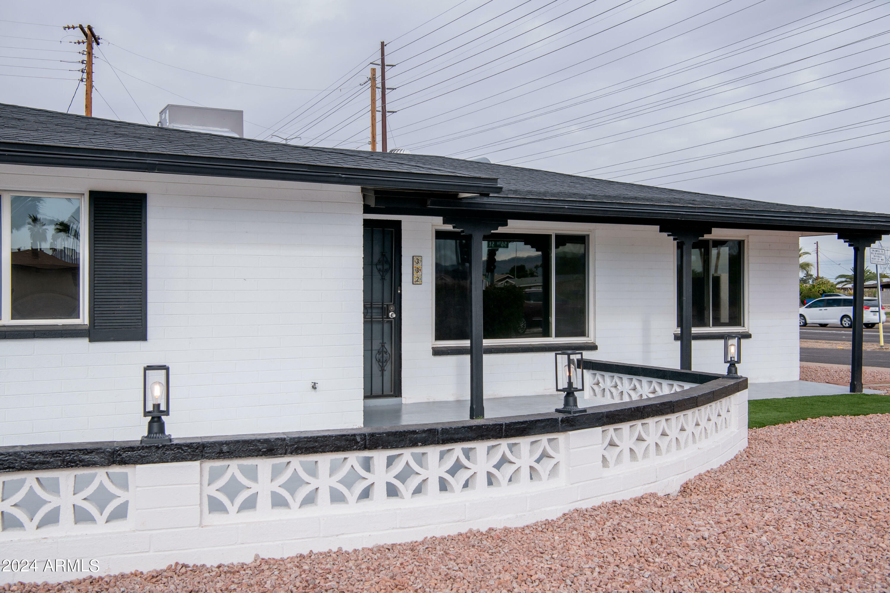 Property Photo:  332 N 56th Street  AZ 85205 