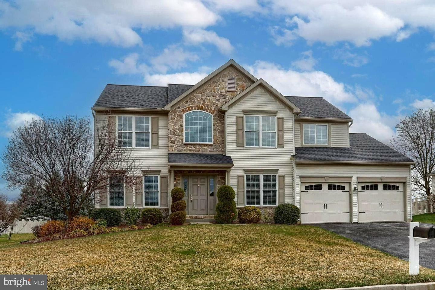 Property Photo:  593 Sweetwater Drive  PA 17078 