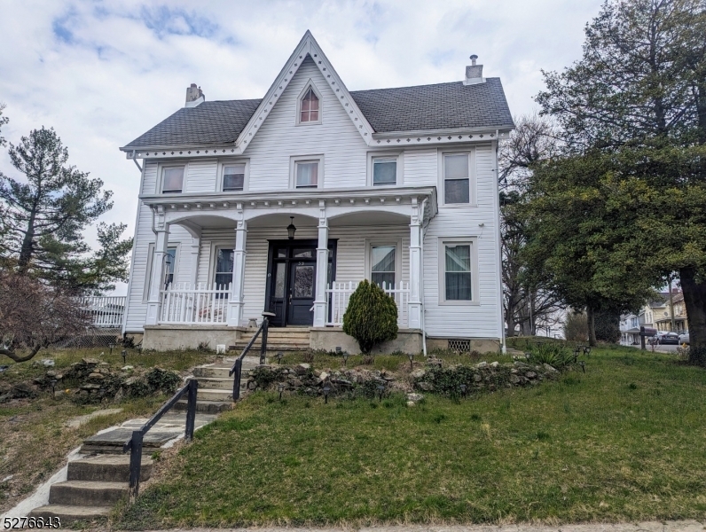 Property Photo:  53 Chambers St  NJ 08865 