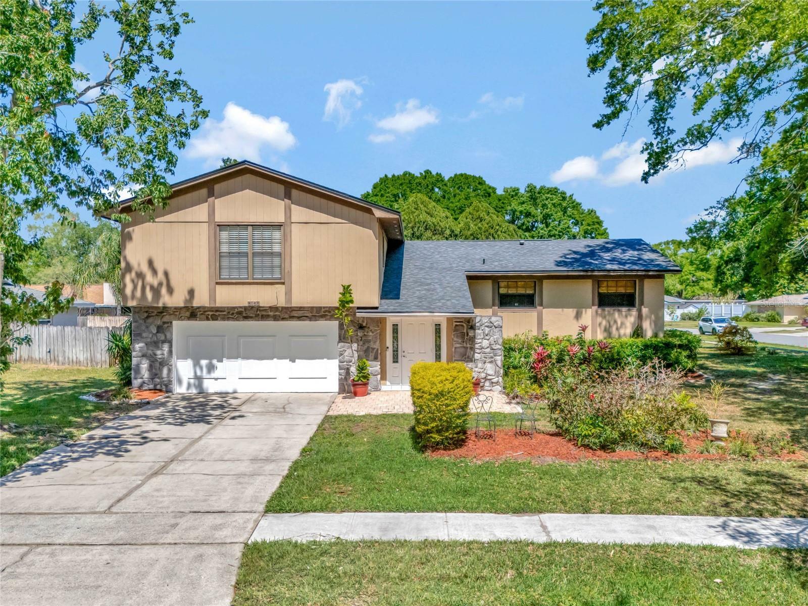 8186 Bluestar Cir  Orlando FL 32819 photo