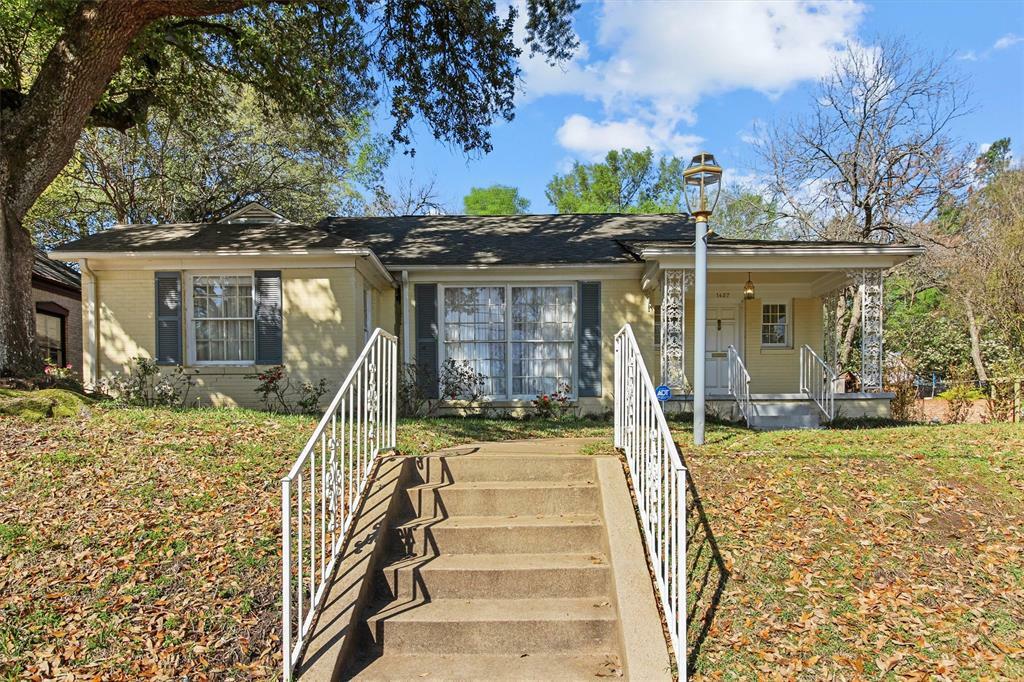 Property Photo:  1427 S Wall Avenue  TX 75701 