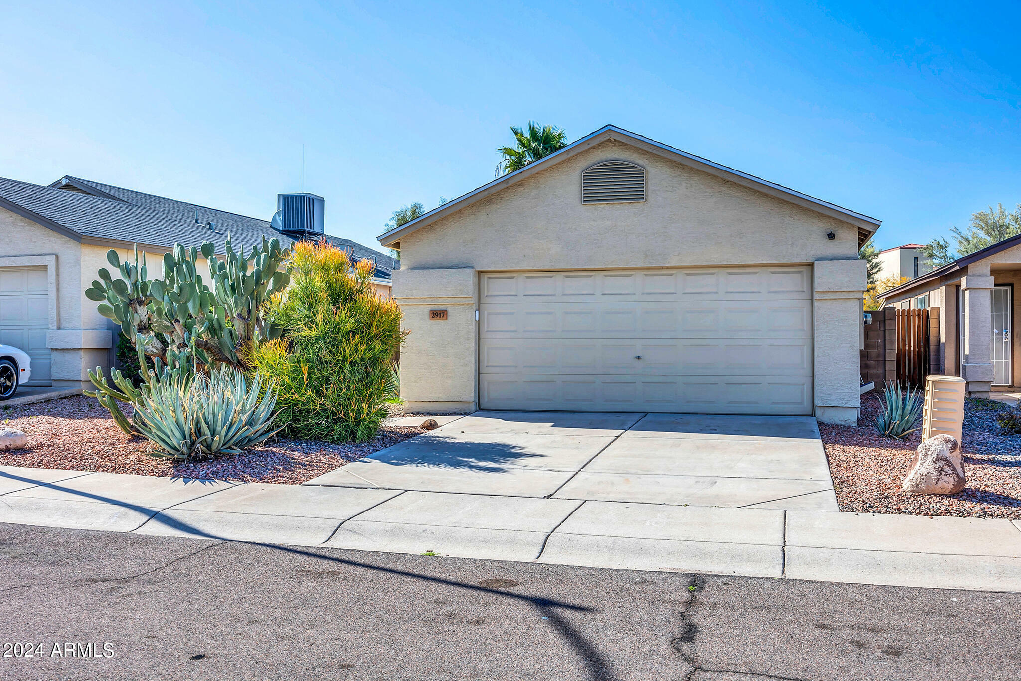 Property Photo:  2917 W Irma Lane  AZ 85027 