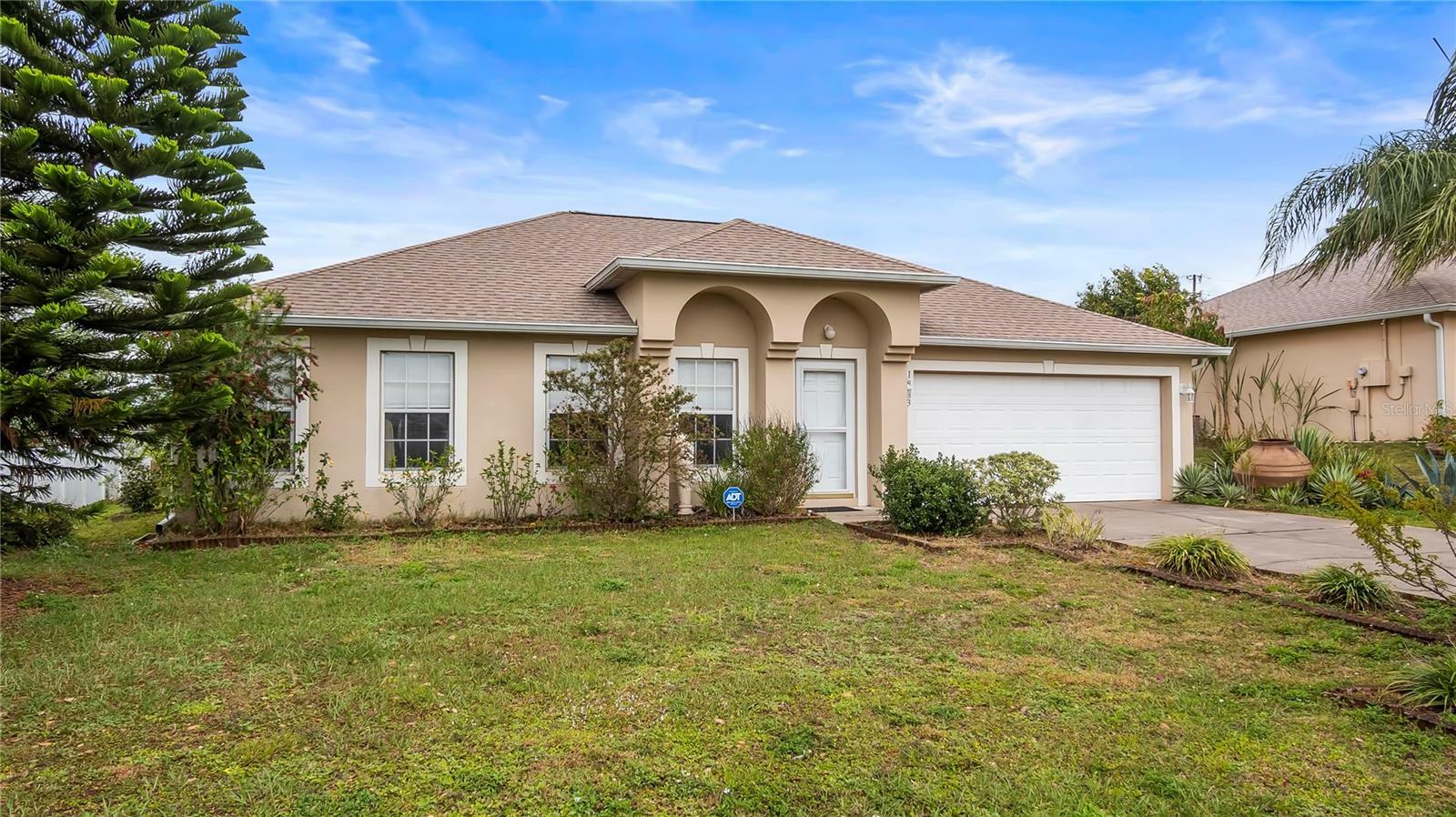 Property Photo:  1863 Sunset Ridge Drive  FL 34753 