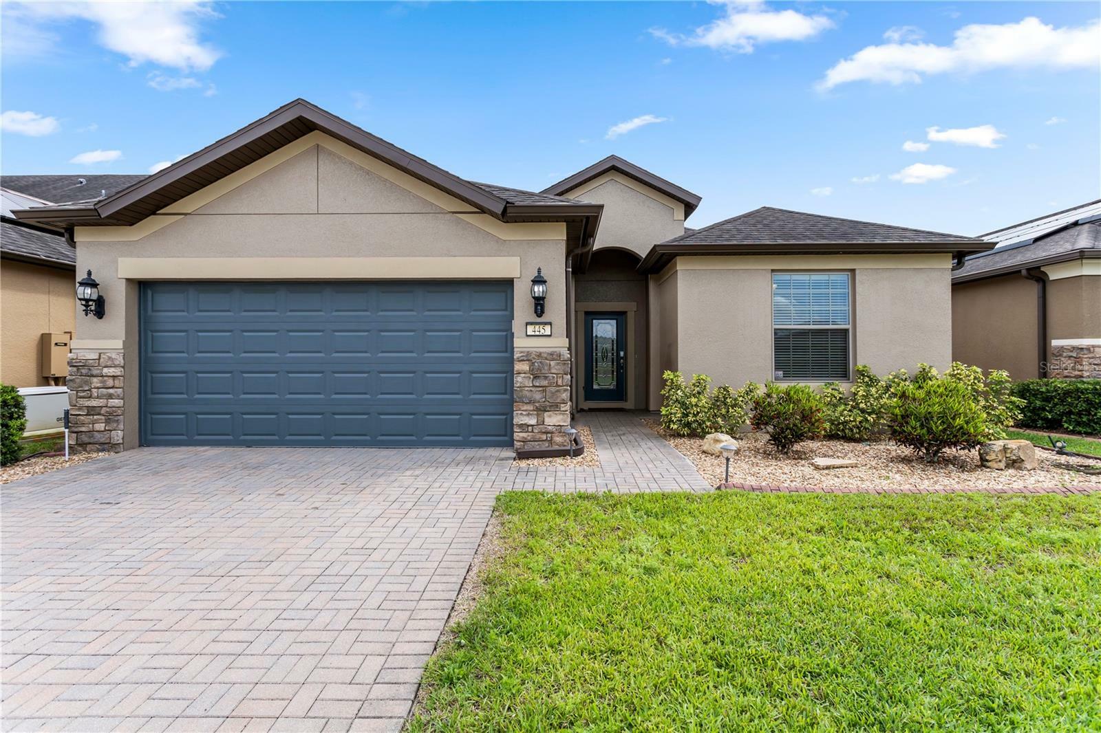 Property Photo: 445 Pontevedra Road FL 33837