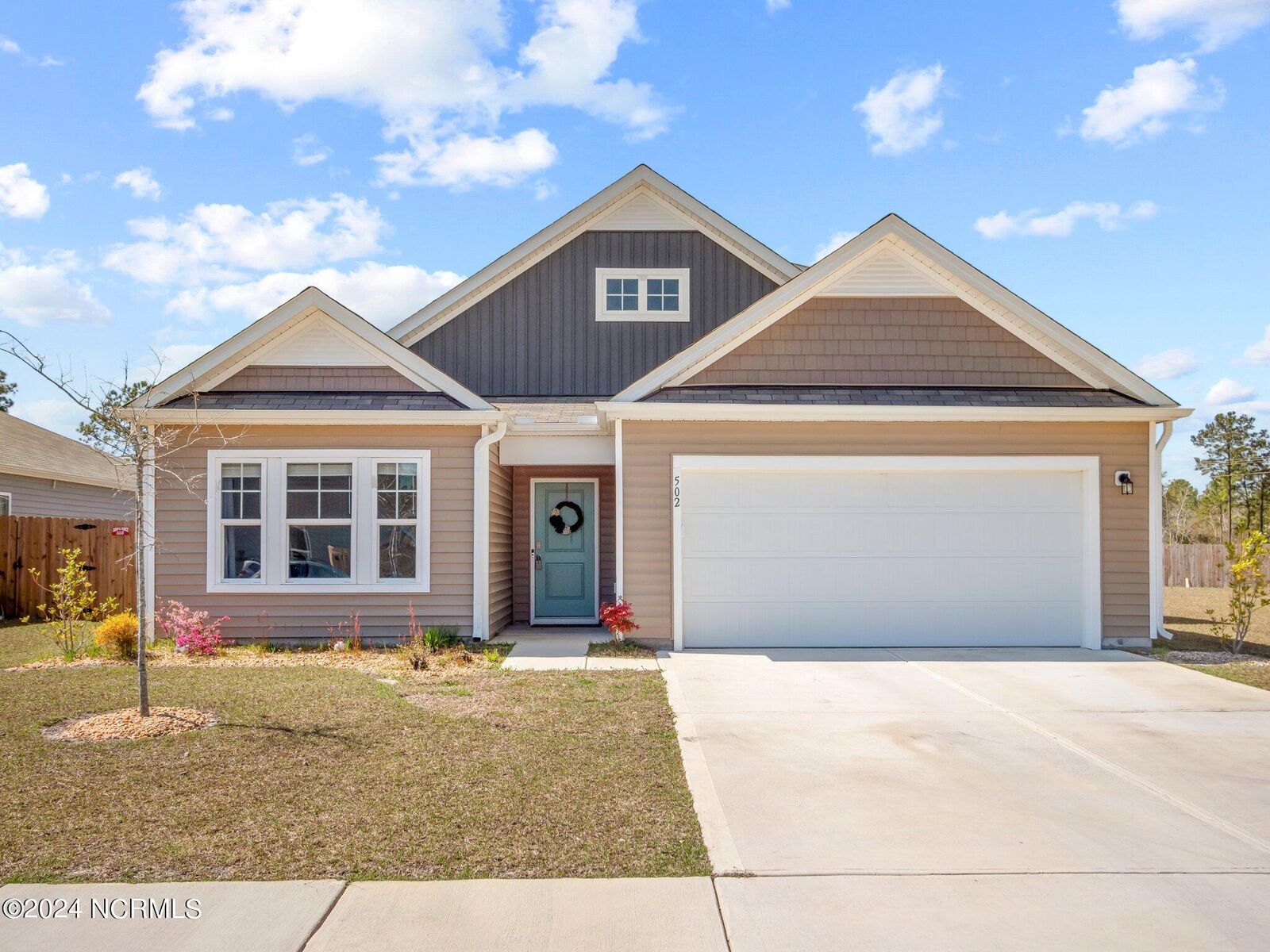 Property Photo:  502 Birdsong Drive  NC 28445 