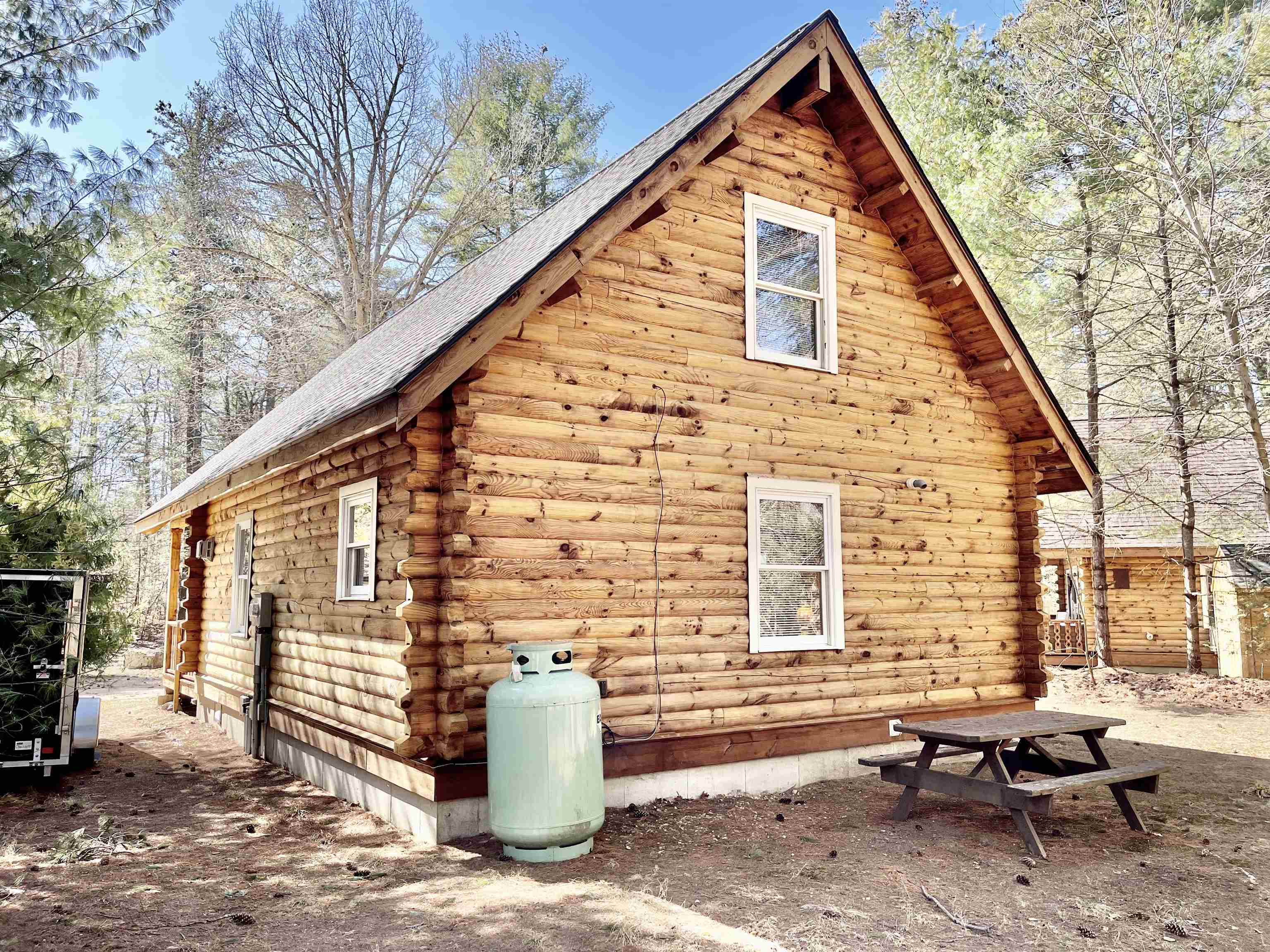 Property Photo:  15 Sargent Drive  NH 03077 