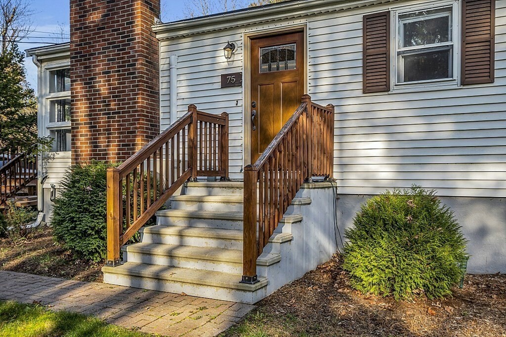 Property Photo:  75 North Street  MA 01864 