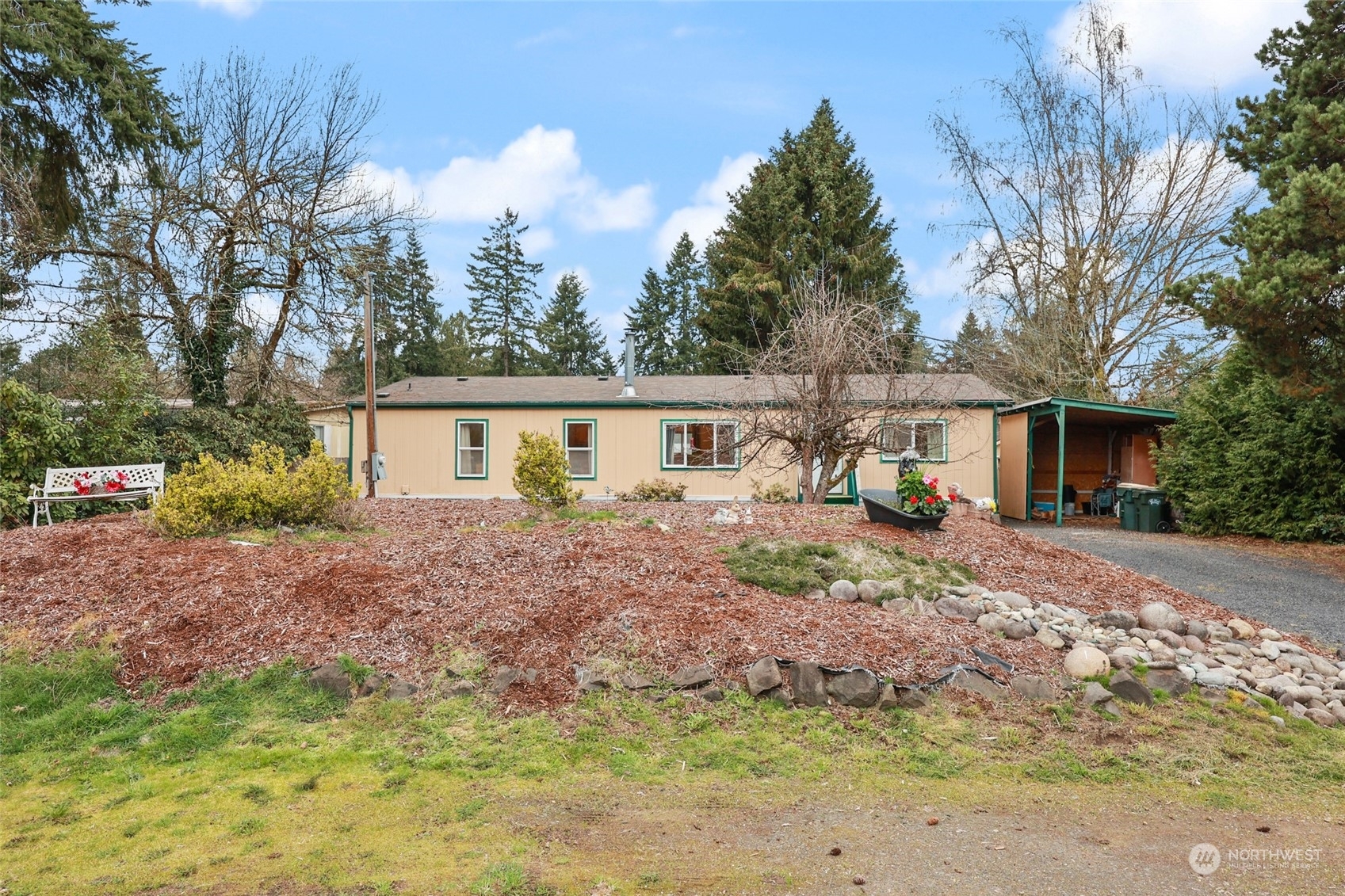 Property Photo:  2716 Trevue Avenue SW  WA 98512 