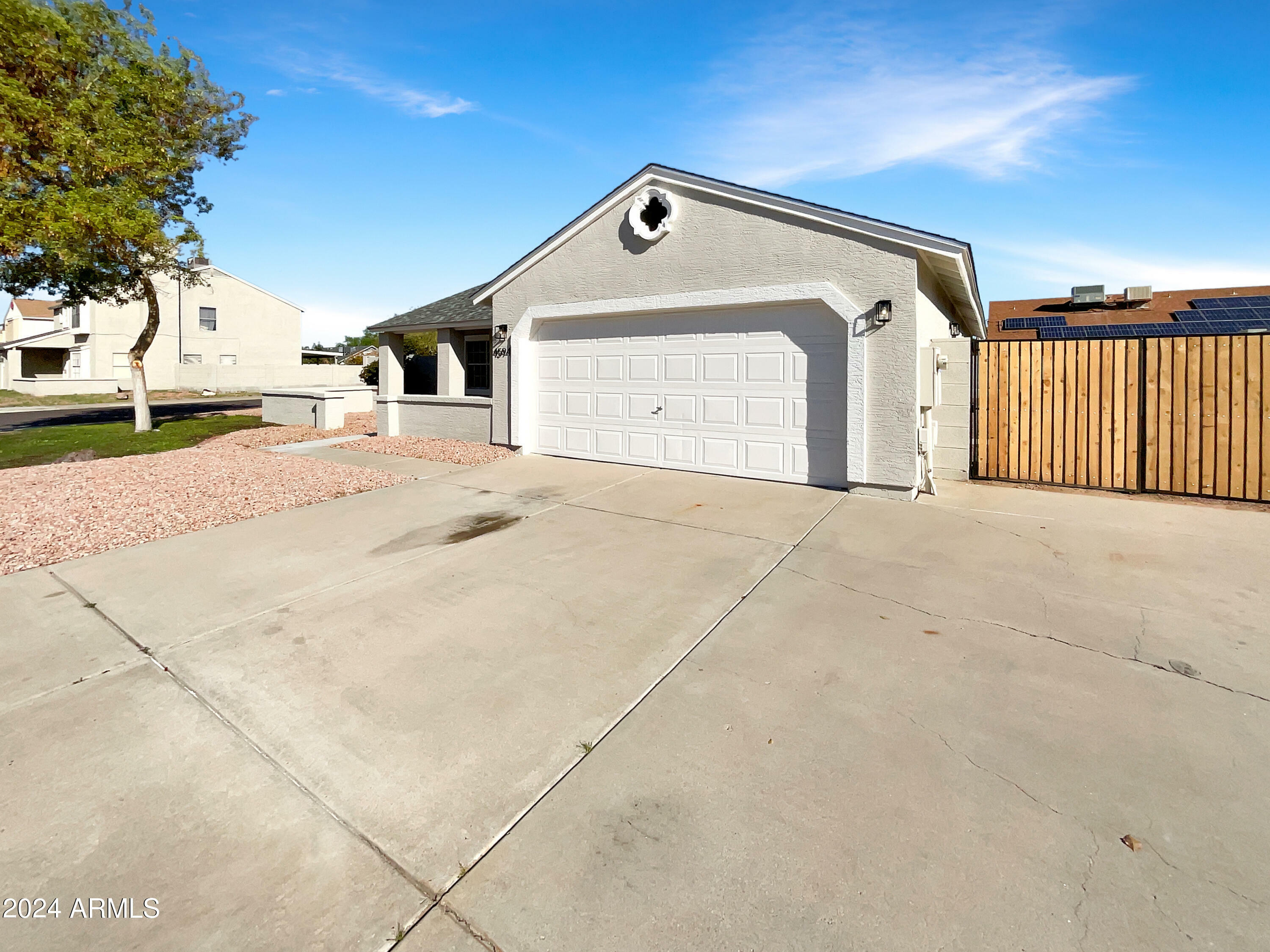 Property Photo:  4594 W Piute Avenue  AZ 85308 