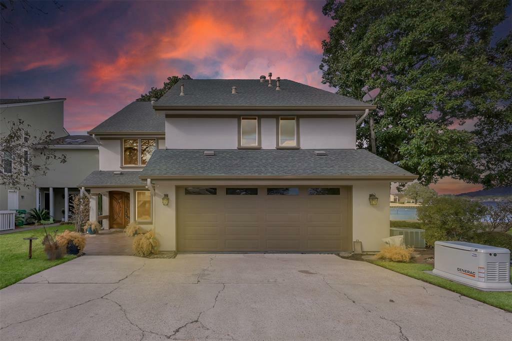 Property Photo: 43 Waters Edge Street TX 77356