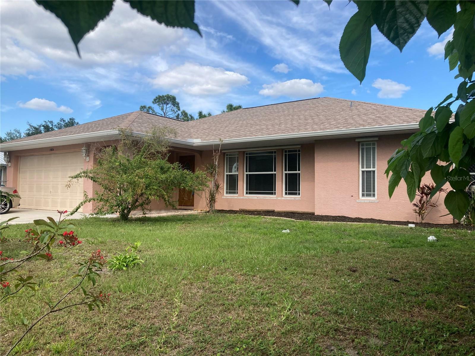 Property Photo:  3084 Villa Street  FL 33980 