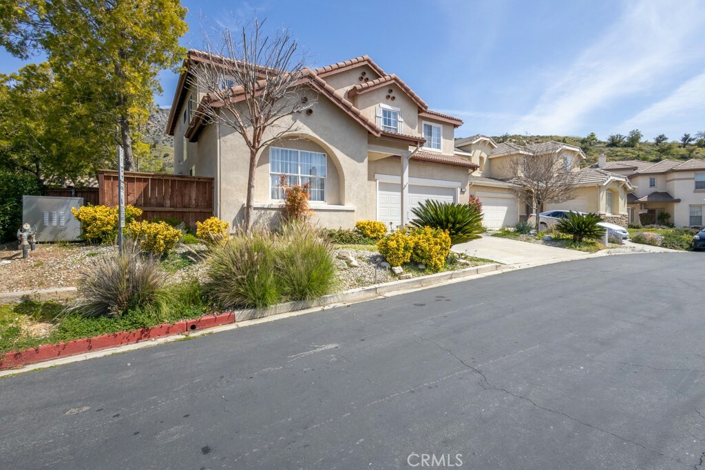 Property Photo:  12111 Via Santa Barbara  CA 91342 