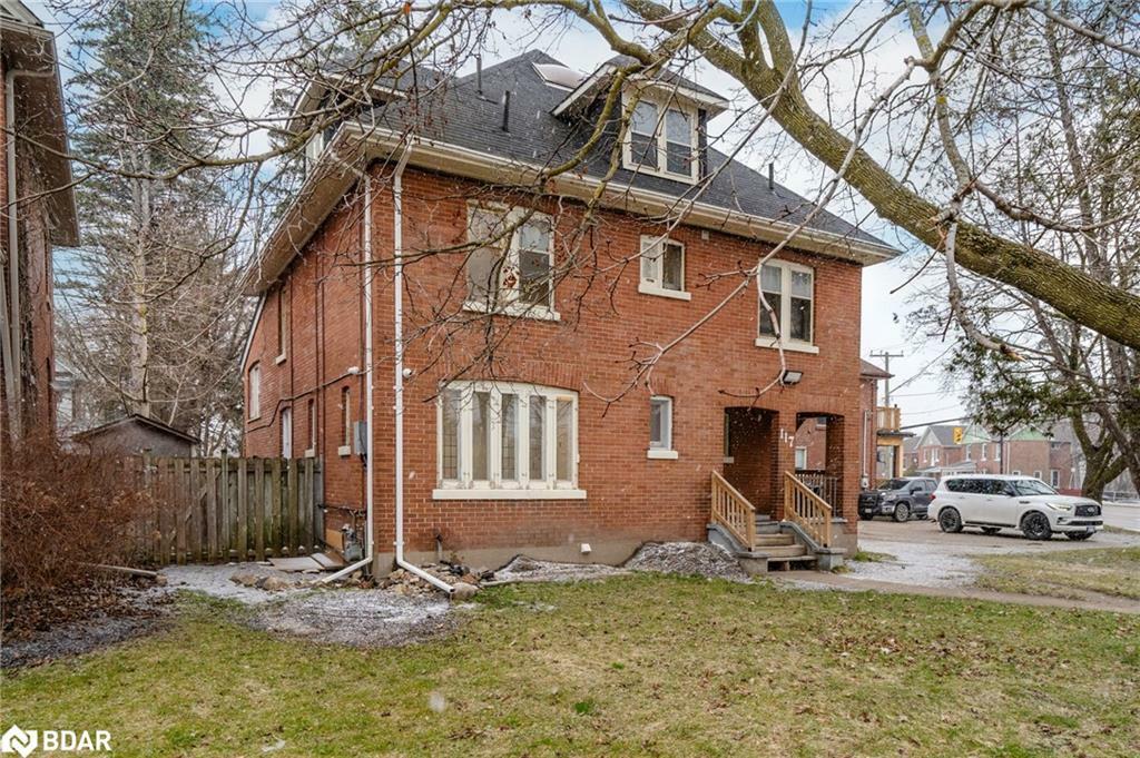 Property Photo:  117 Toronto Street  ON L4N 1V3 