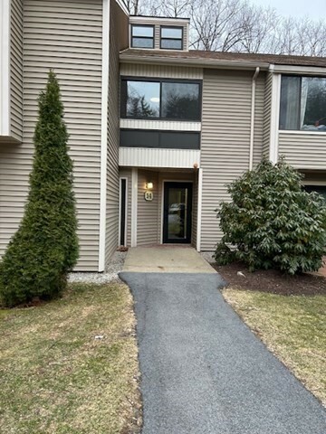 Property Photo:  14 Thayer Pond Dr 10  MA 01537 