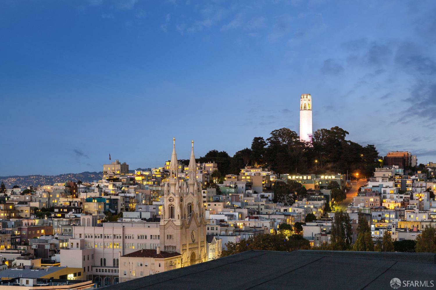 Property Photo:  877 Union Street  CA 94133 