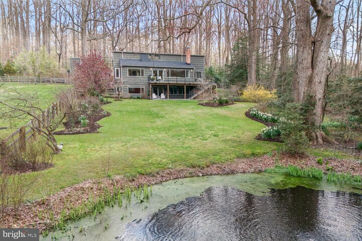 718 Springvale Road  Great Falls VA 22066 photo