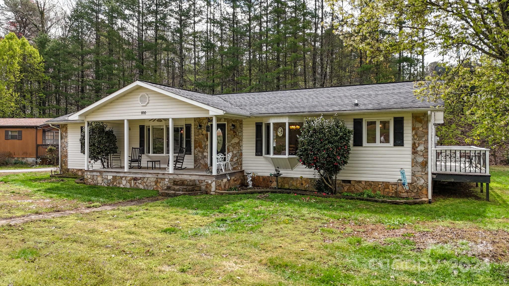 Property Photo:  100 Ebenezer Road  NC 28762 