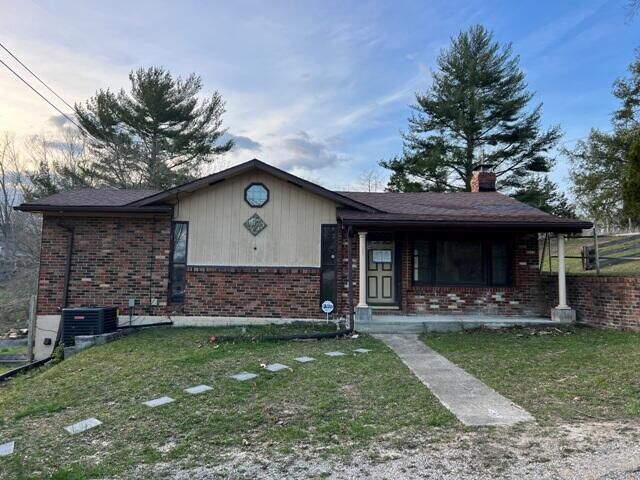 Property Photo: 1443 Sandhill Road KY 40336