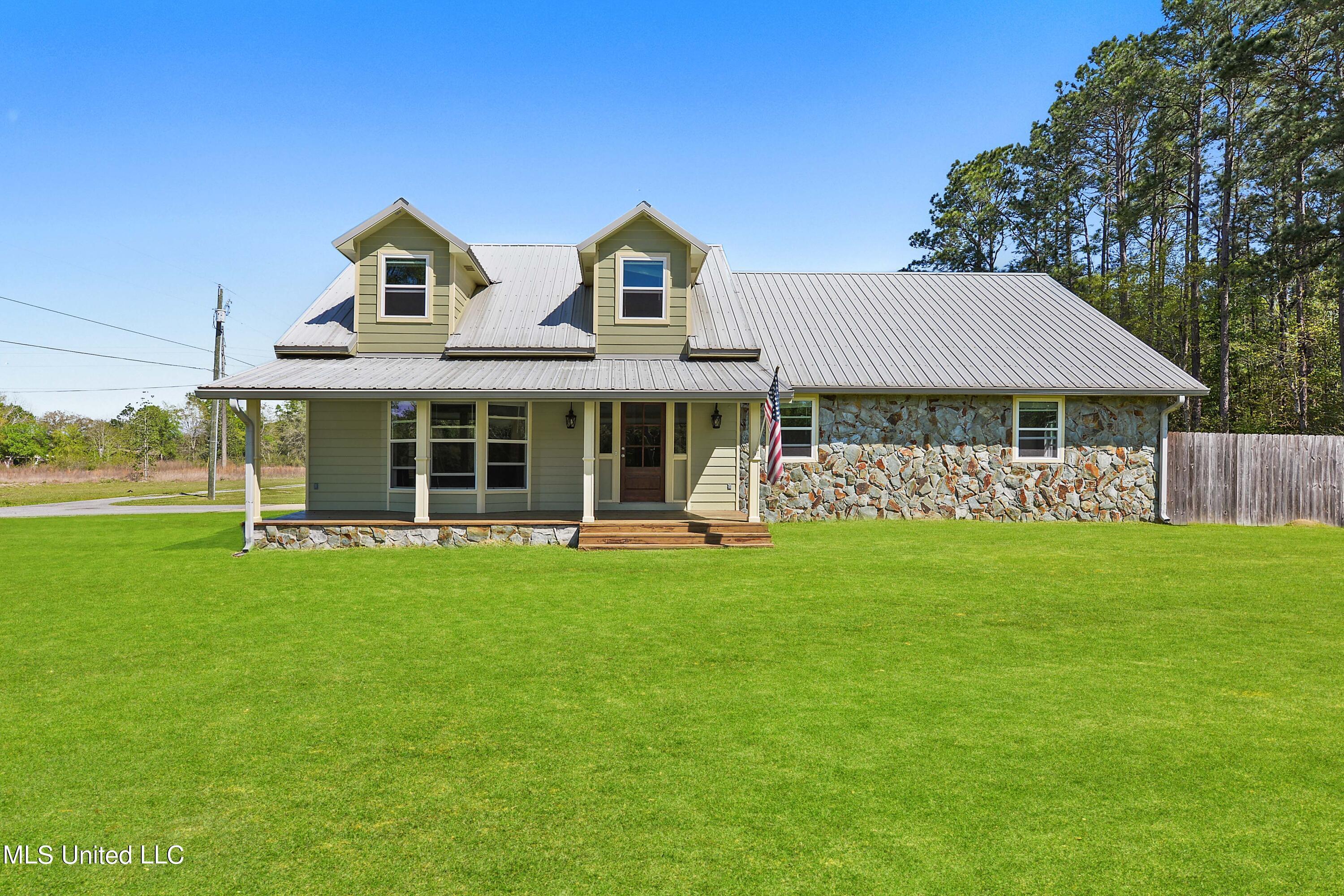 Property Photo: 5837 Hurley Wade Road MS 39562