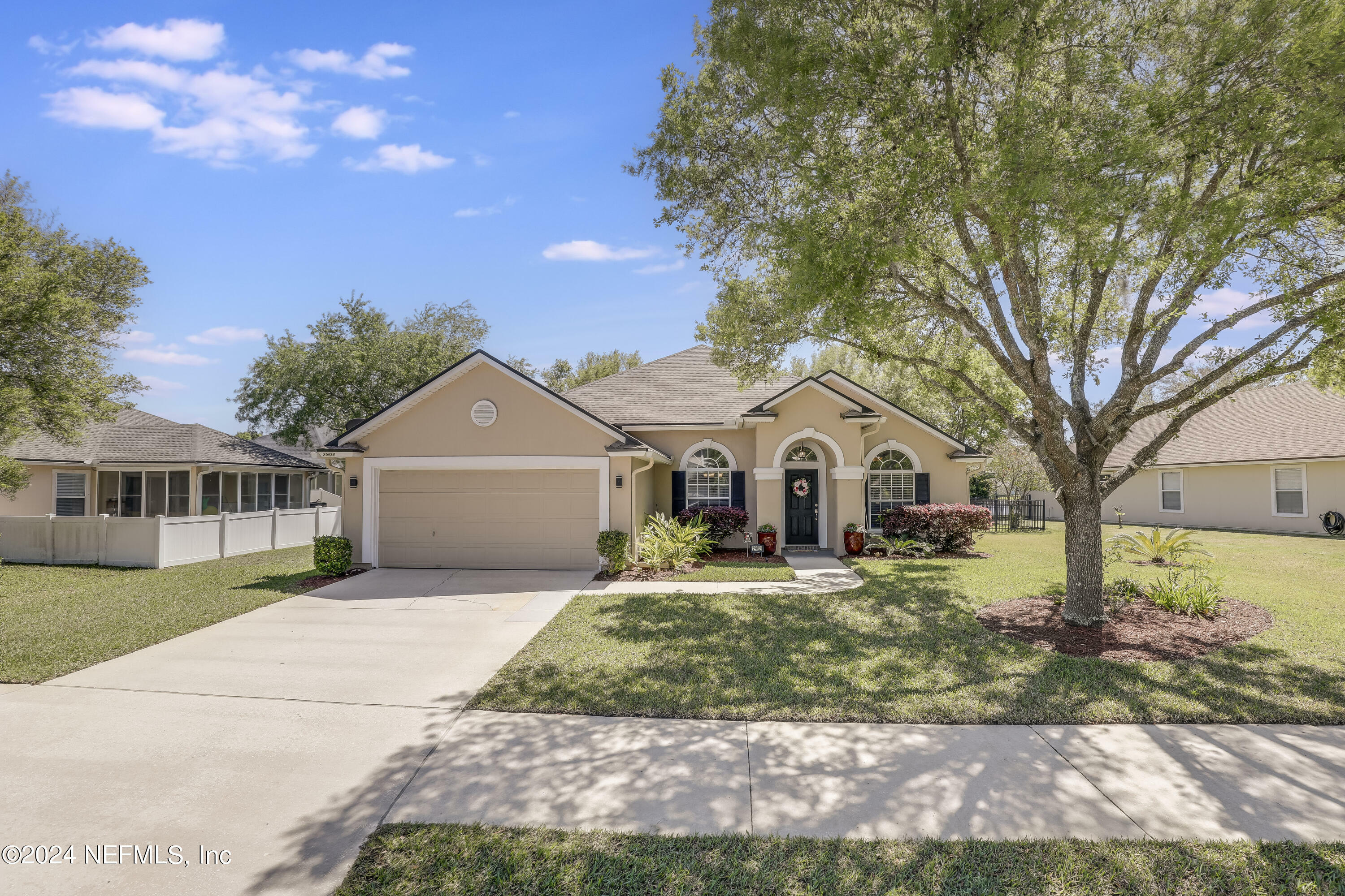 Property Photo:  2902 Eagle Preserve Boulevard  FL 32226 