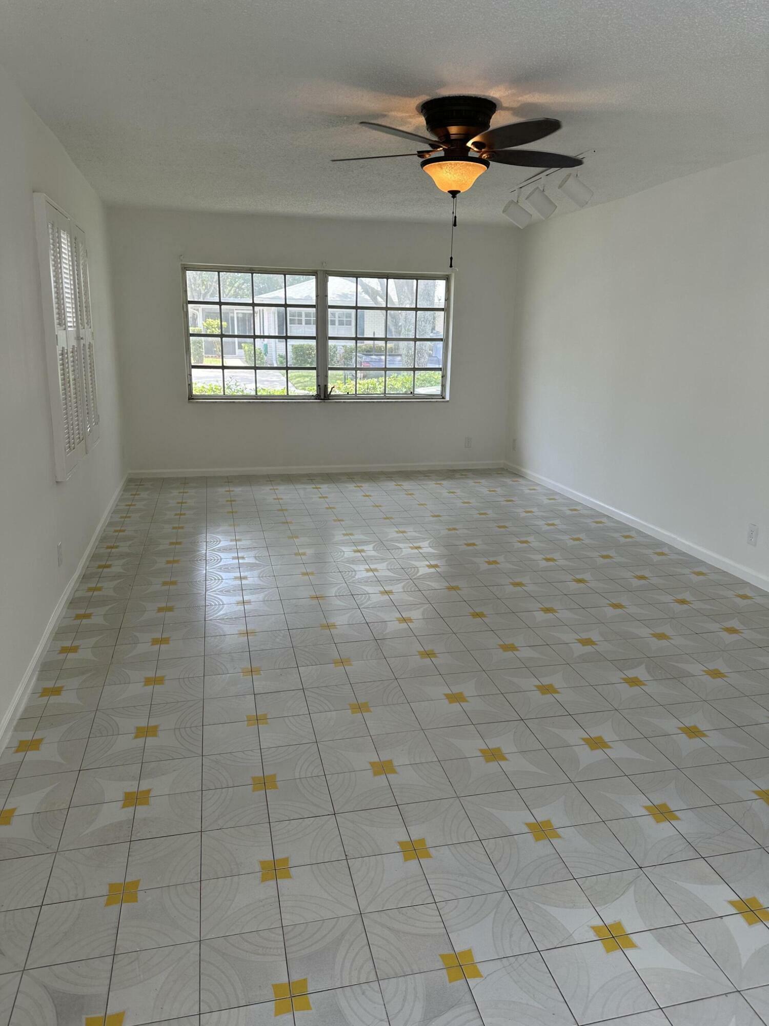 Property Photo:  10119 42nd Terrace S 129  FL 33436 