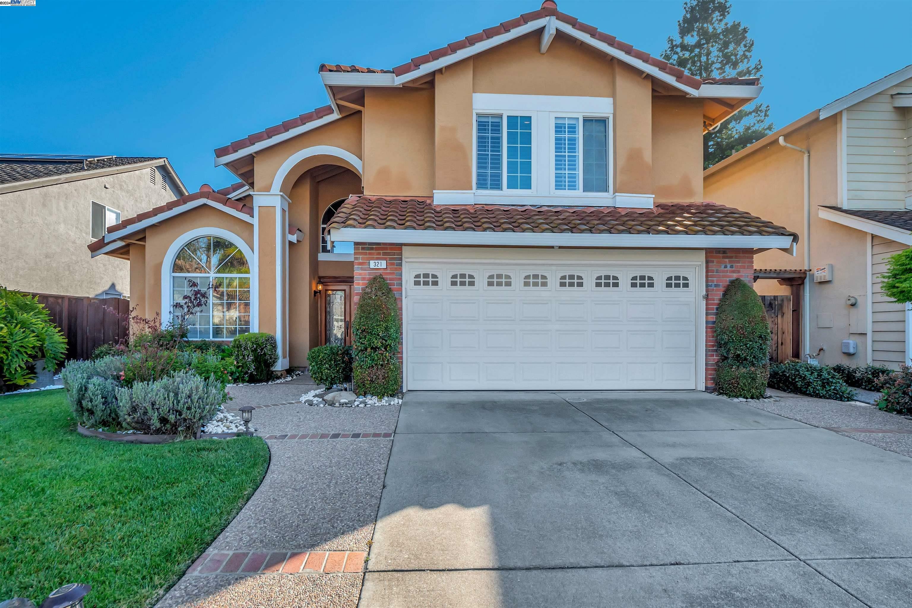 Property Photo:  321 Summerview Ct  CA 94583 