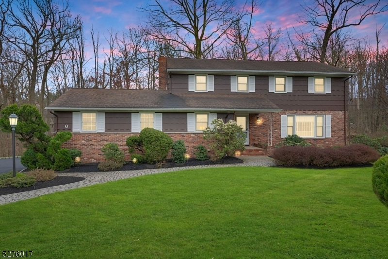 Property Photo: 6 Tempe Ct NJ 07076
