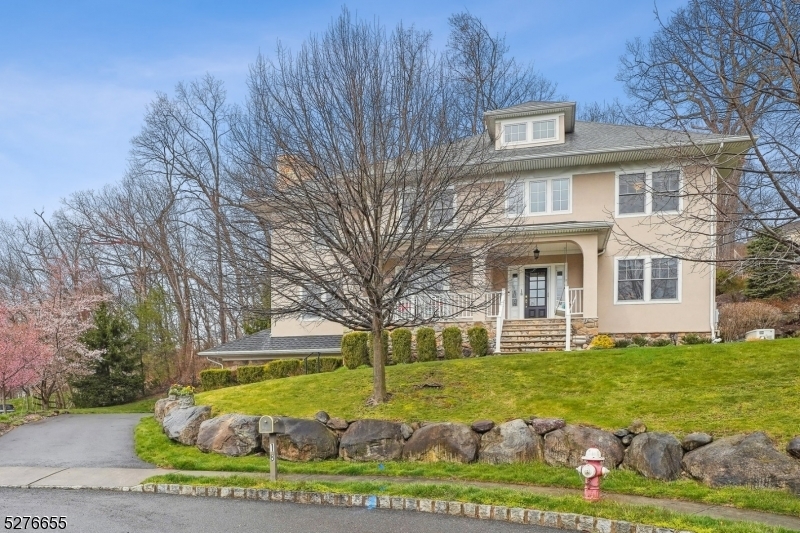 Property Photo:  18 Hapgood Ct  NJ 07005 