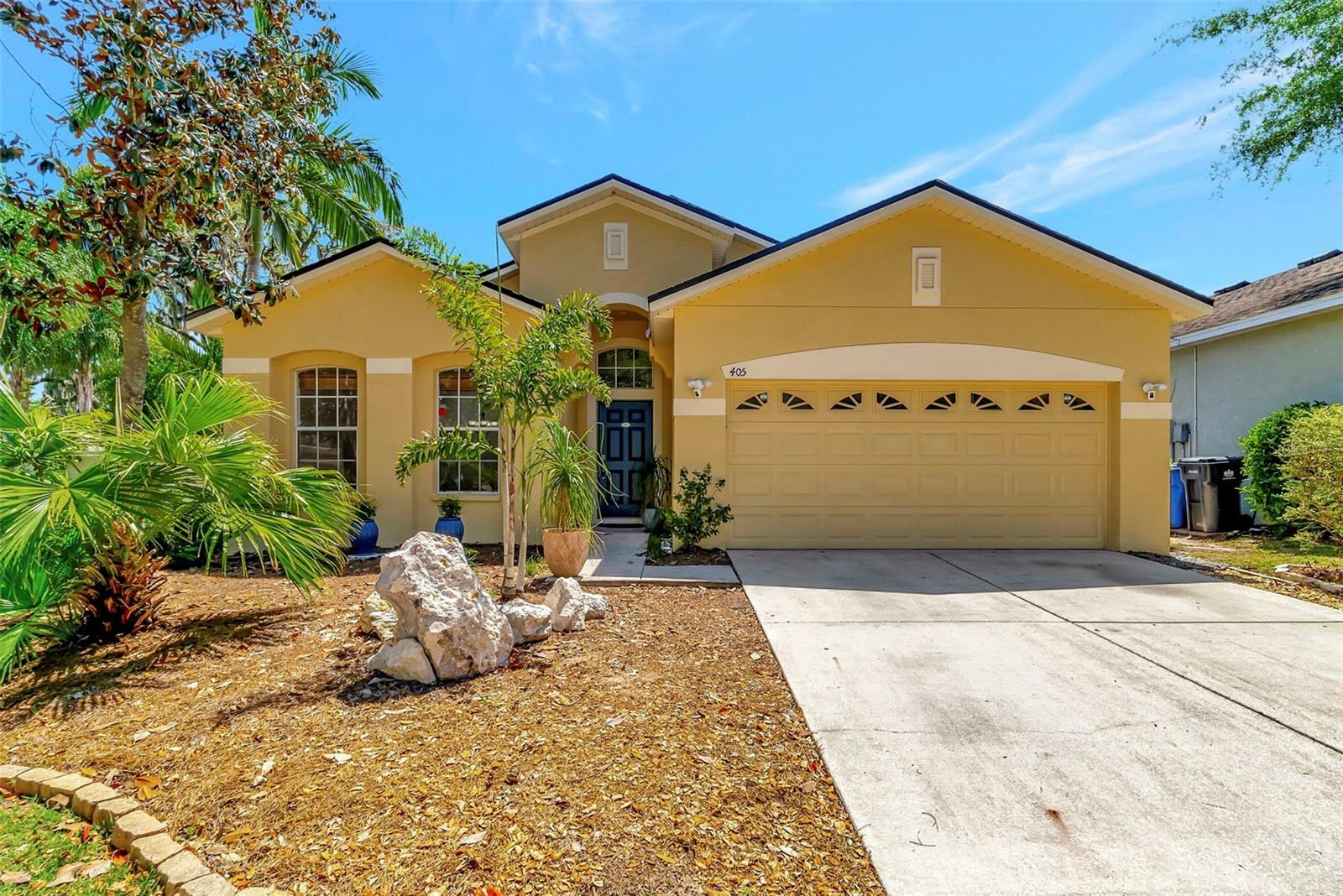 Property Photo:  405 Thicket Crest Road  FL 33584 