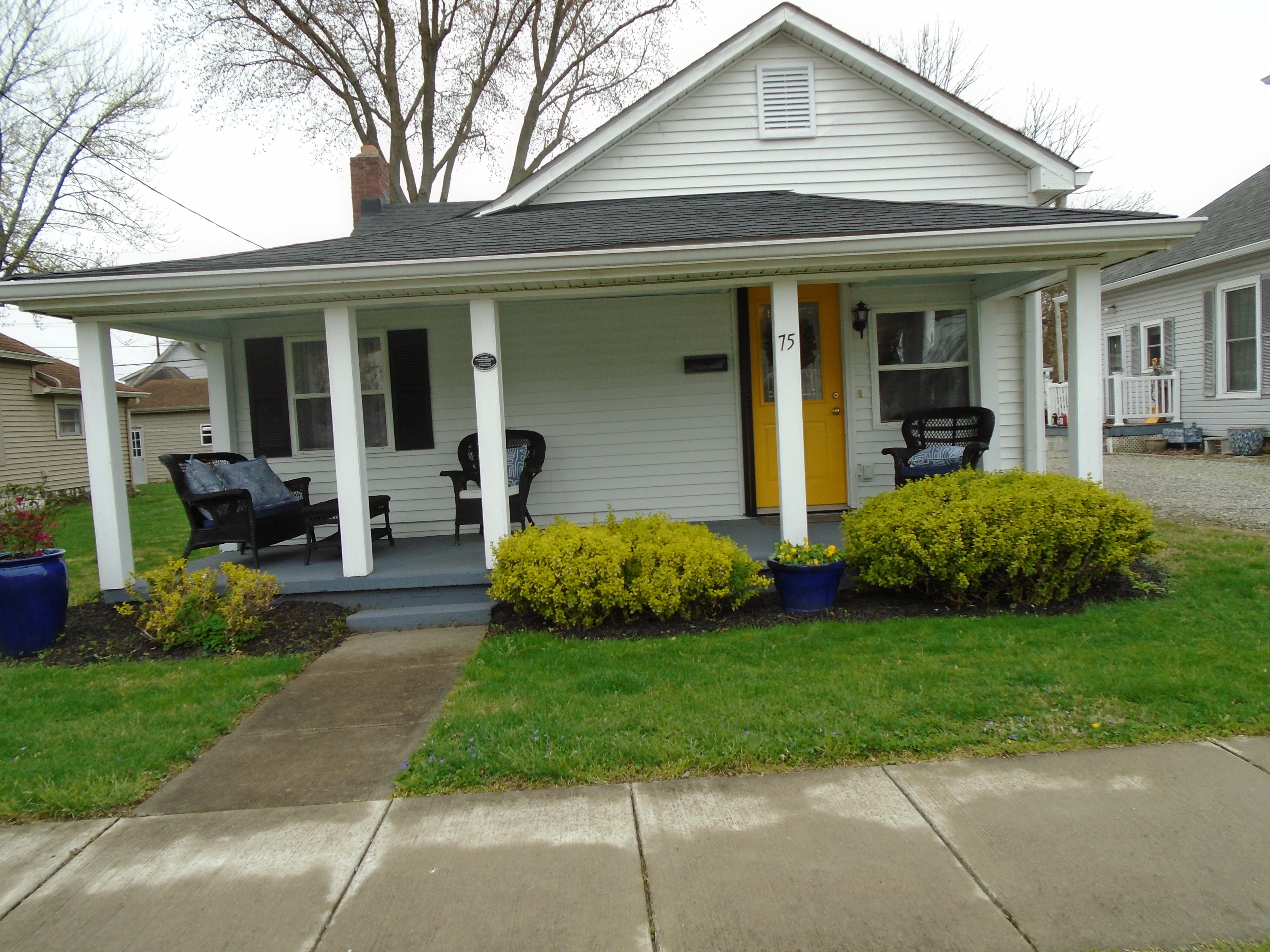 Property Photo:  75 E Pearl Street  IN 46143 