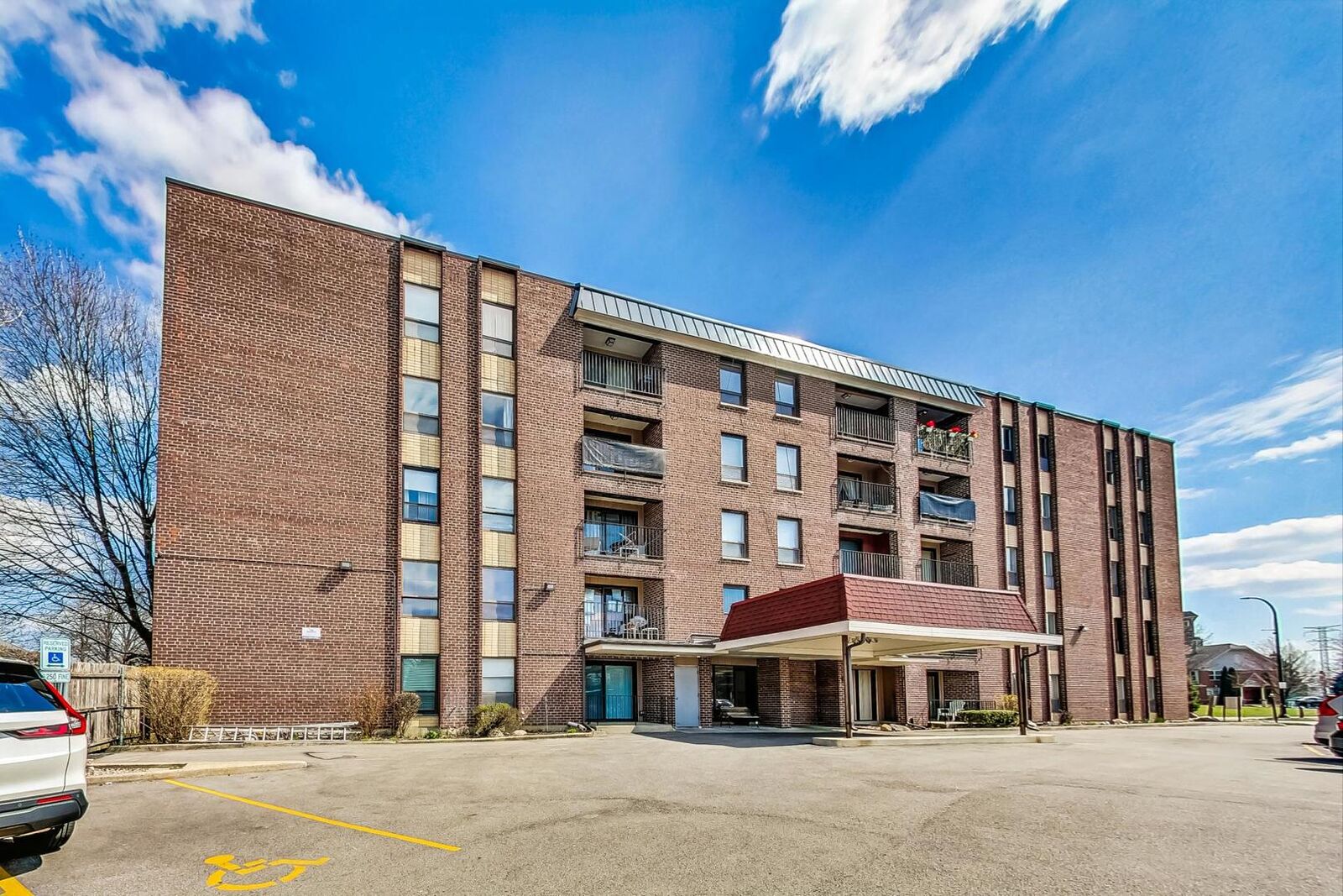 Property Photo:  6330 Lincoln Avenue 1J  IL 60053 