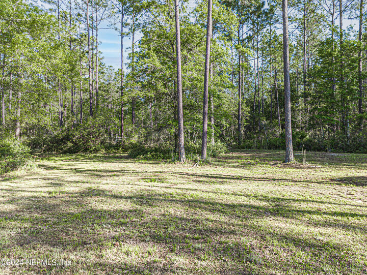 Property Photo: 10129 Breakaway Court FL 32219