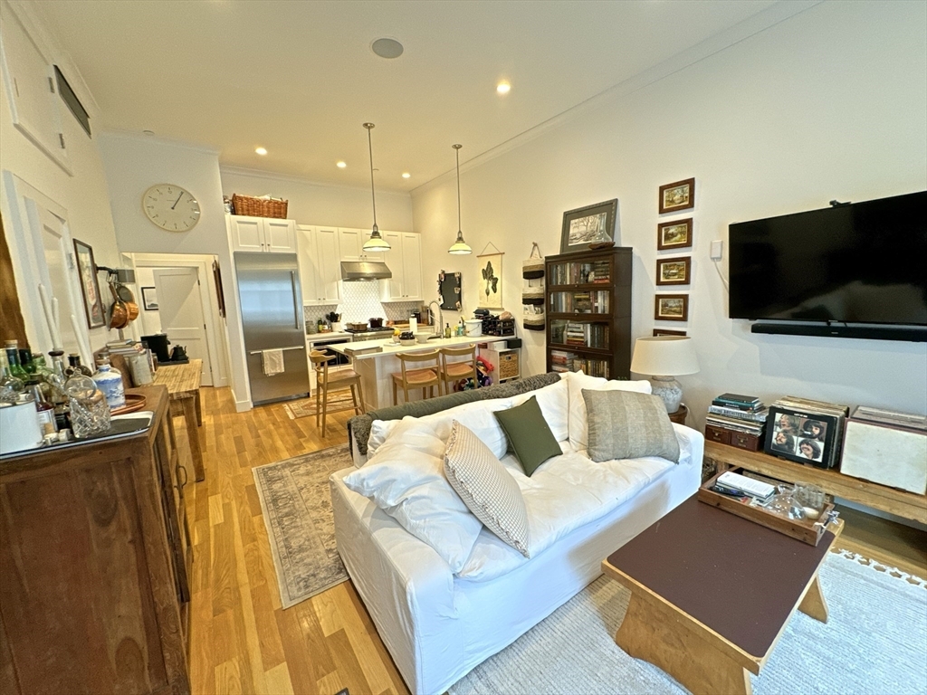 Property Photo:  49 E Concord St 2  MA 02118 