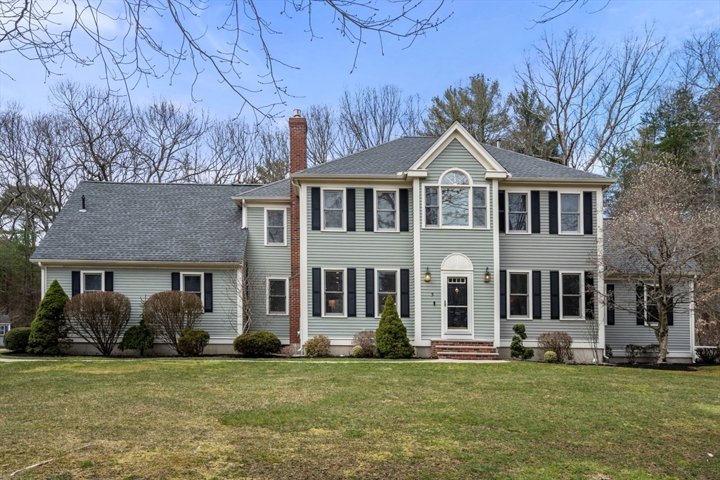 Property Photo:  5 Canterbury Lane  MA 01864 