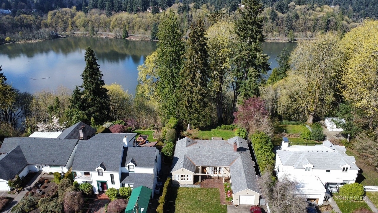 Property Photo:  2221 Water Street SW  WA 98501 