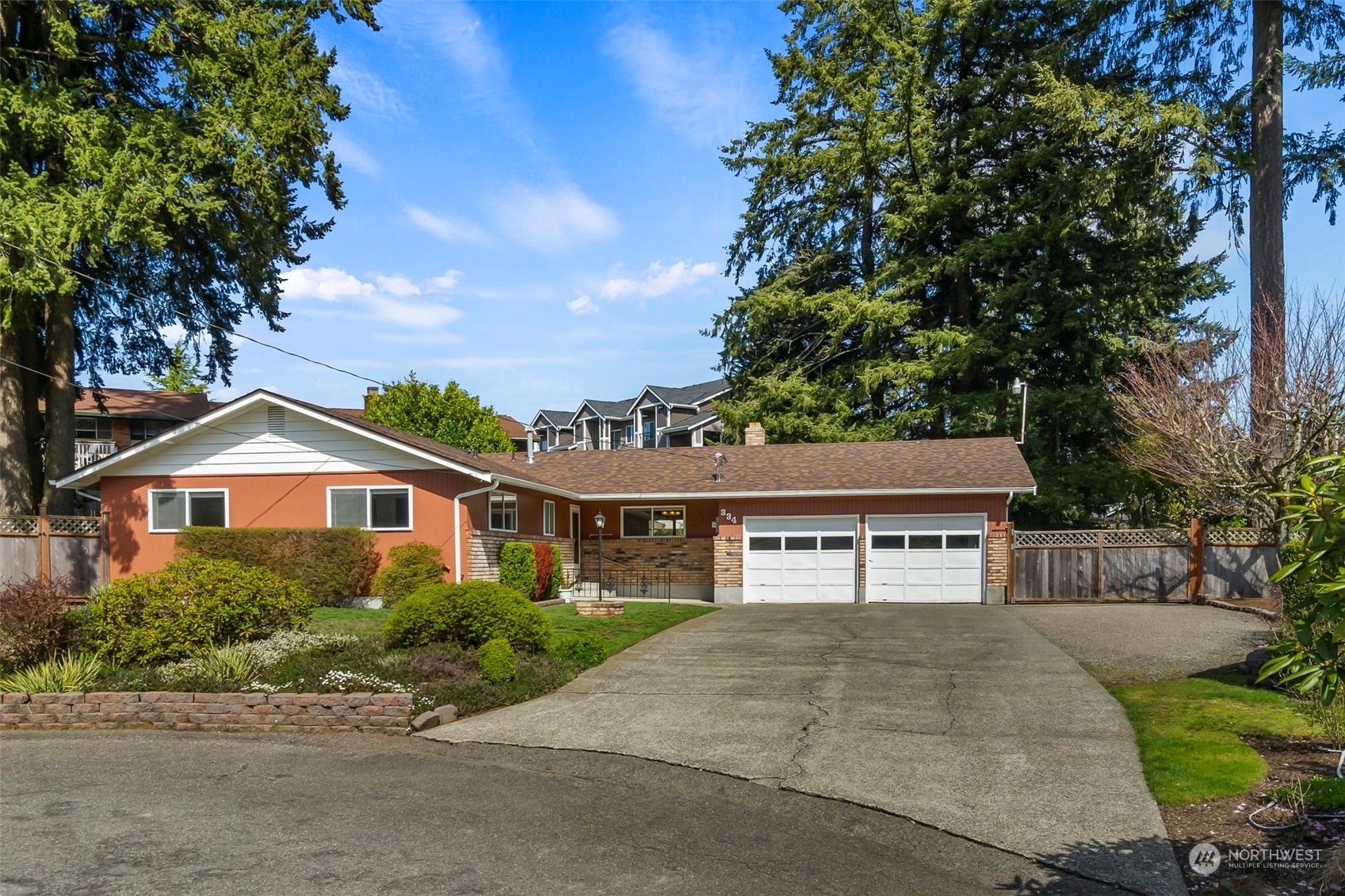 Property Photo:  334 Thunderbird Court SE  WA 98503 