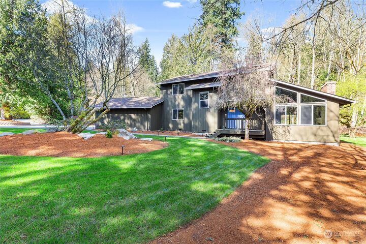 Property Photo:  15244  256th Avenue SE  WA 98027 