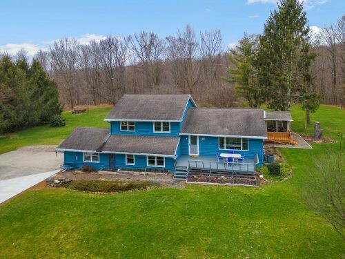 Property Photo:  102 Old Stage Road  NY 13073 