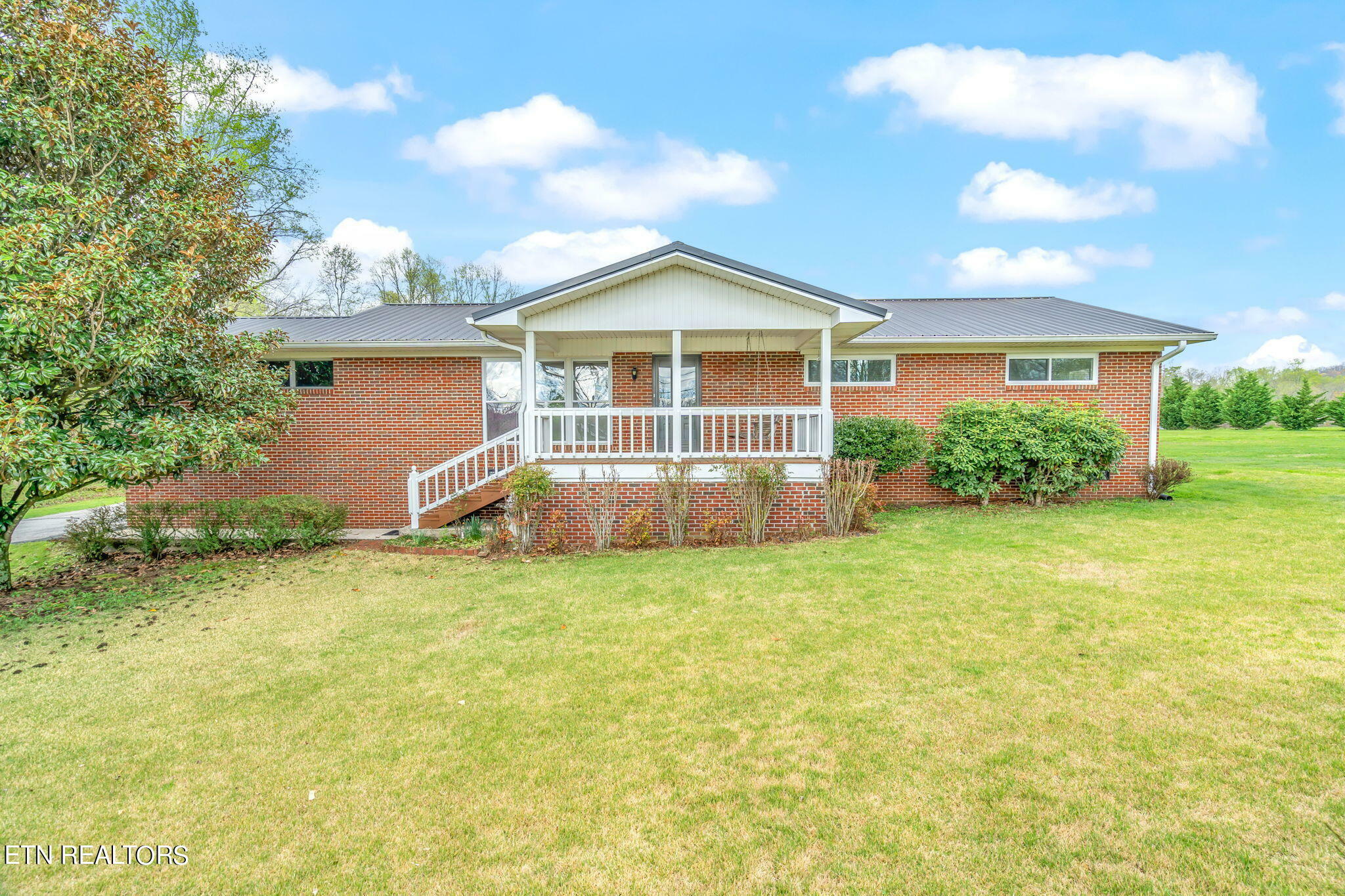 Property Photo:  145 Cumberland Rd  TN 37840 